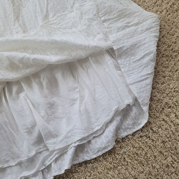 Farmers Market XL Embroidered Floral Long Sleeve Tiered Maxi Dress White - Picture 14 of 16